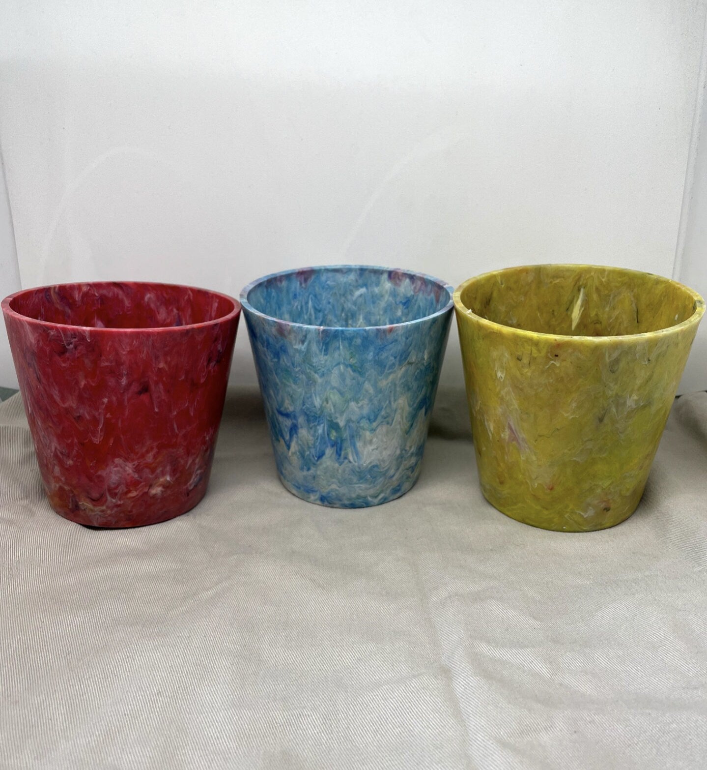 Pressed Pot--- 4 inch 100% recycled plastic house plant pot