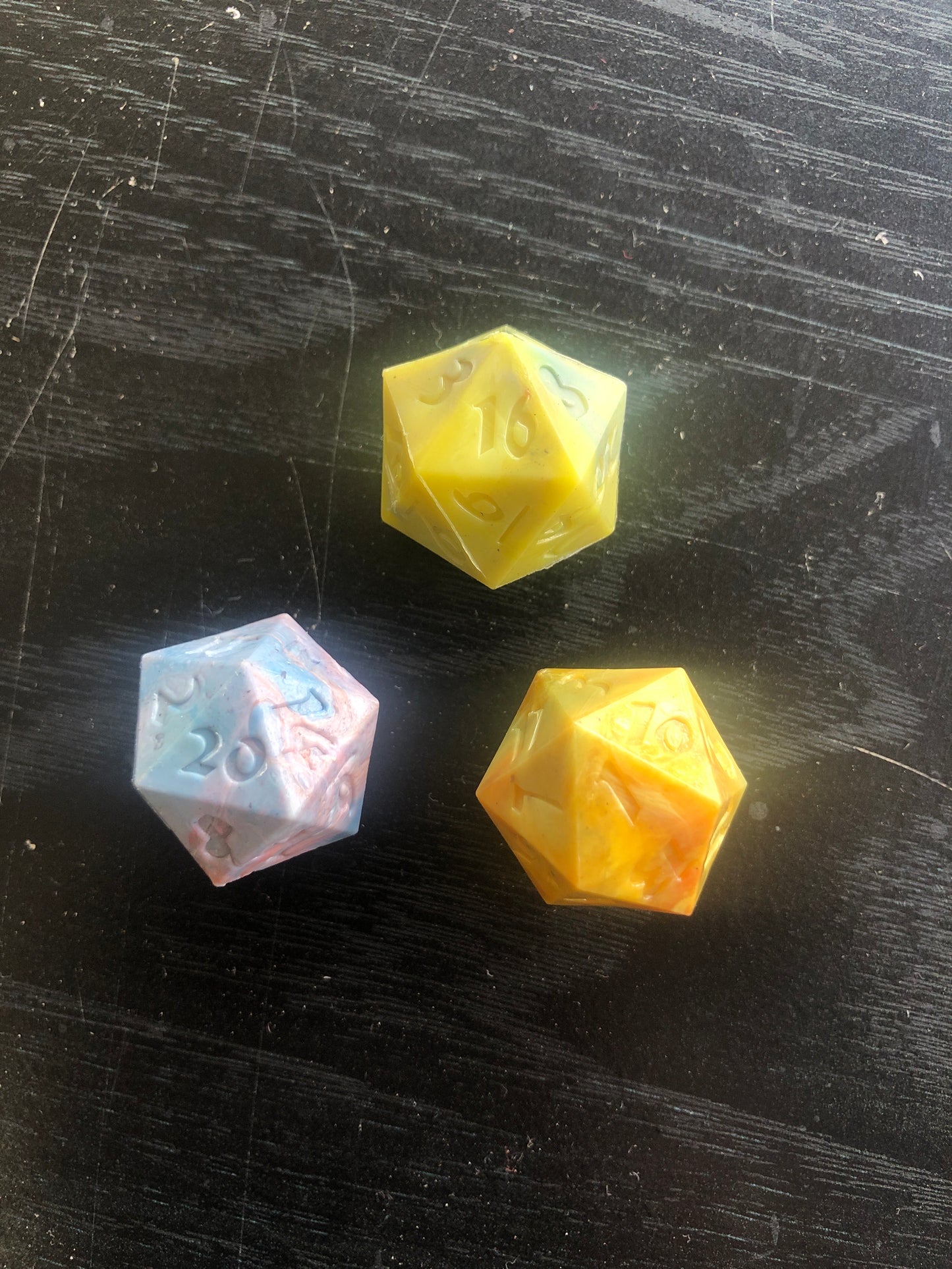 D20